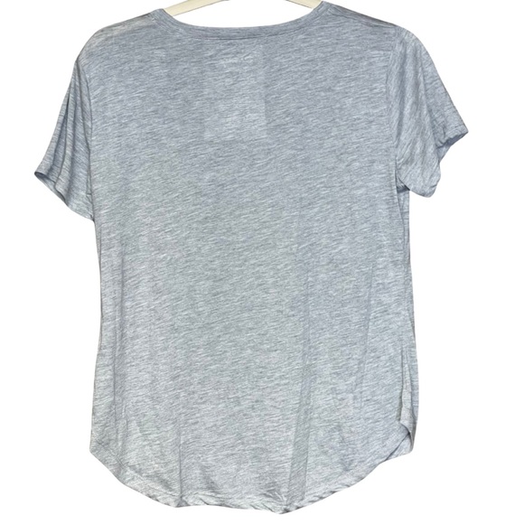 Disney Winnie the Pooh tee t shirt lightweight comfy short sleeve size juniors L - Picture 2 of 4